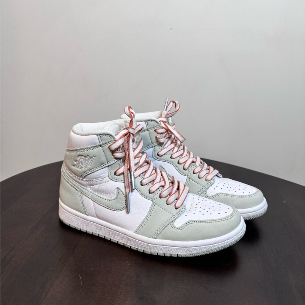 Air Jordan 1 Retro High OG Seafoam - Size 6